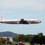 Etter 48 år på tur, endelig hjemme. Historien om Braathens DC-6B retur til Sola. Ved: Egil Endresen